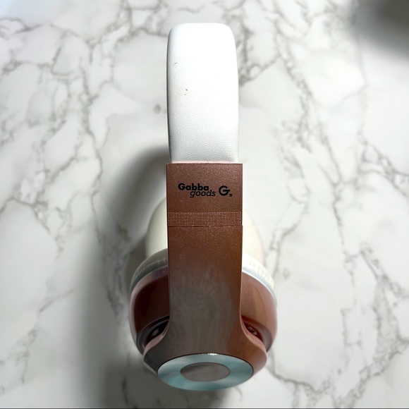 Gabba Goods Metallix Wireless Headphone - Picture 6 of 6